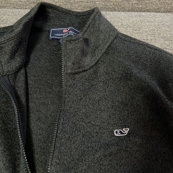 Men’s Vineyard Vines dark gray vest - Picture 2 of 4